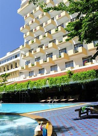 Golden Beach Hotel Pattaya Exterior foto
