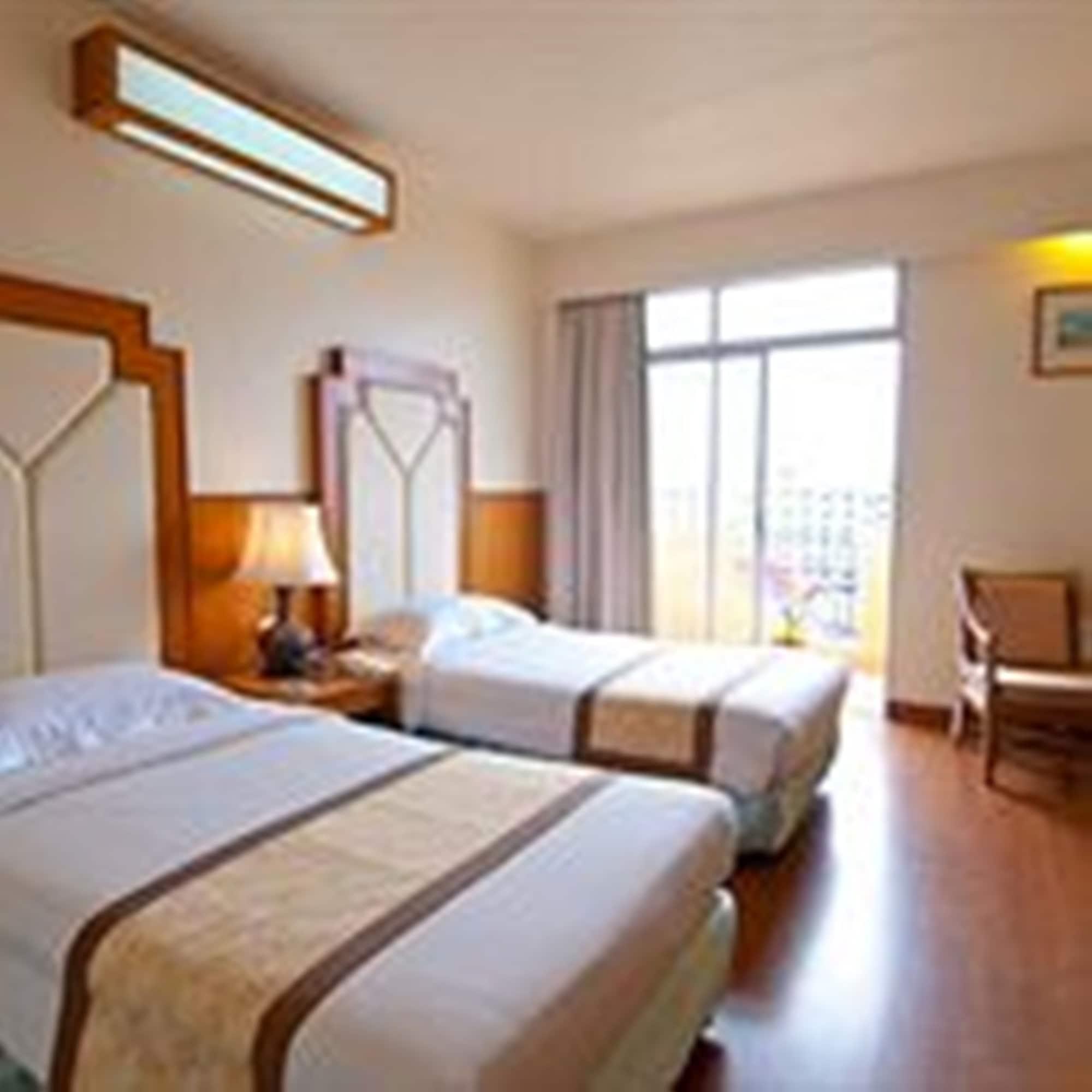 Golden Beach Hotel Pattaya Exterior foto