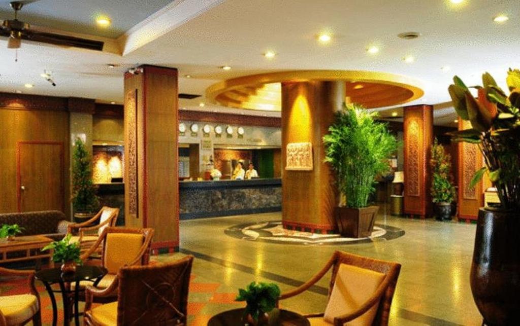 Golden Beach Hotel Pattaya Exterior foto